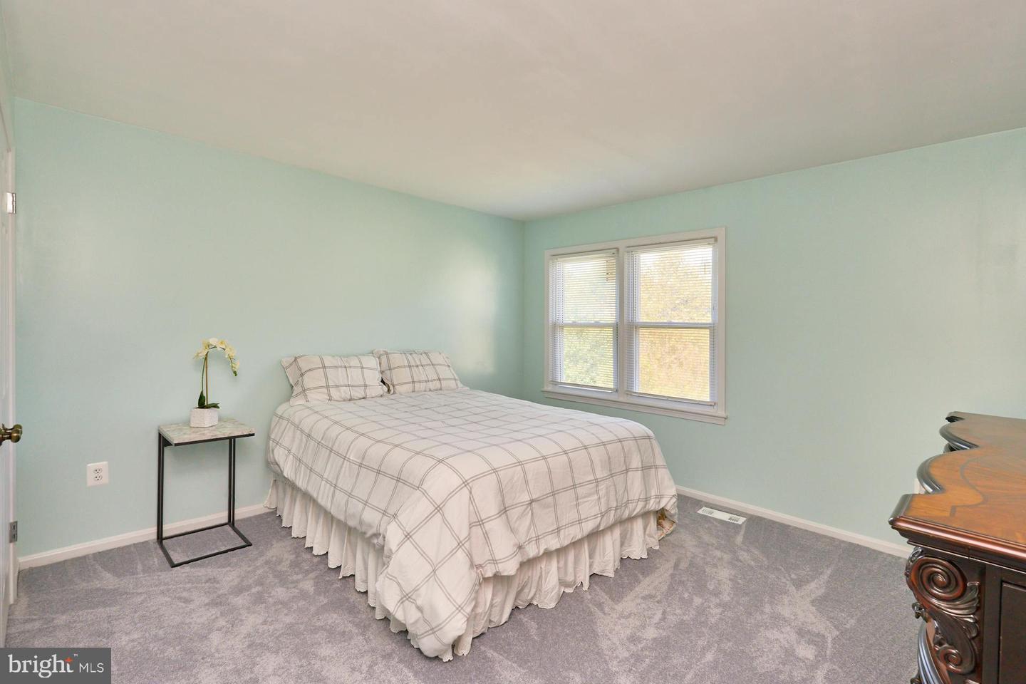 4614 DEMING AVE, ALEXANDRIA, Virginia 22312, 4 Bedrooms Bedrooms, ,2 BathroomsBathrooms,Residential,For sale,4614 DEMING AVE,VAFX2198562 MLS # VAFX2198562