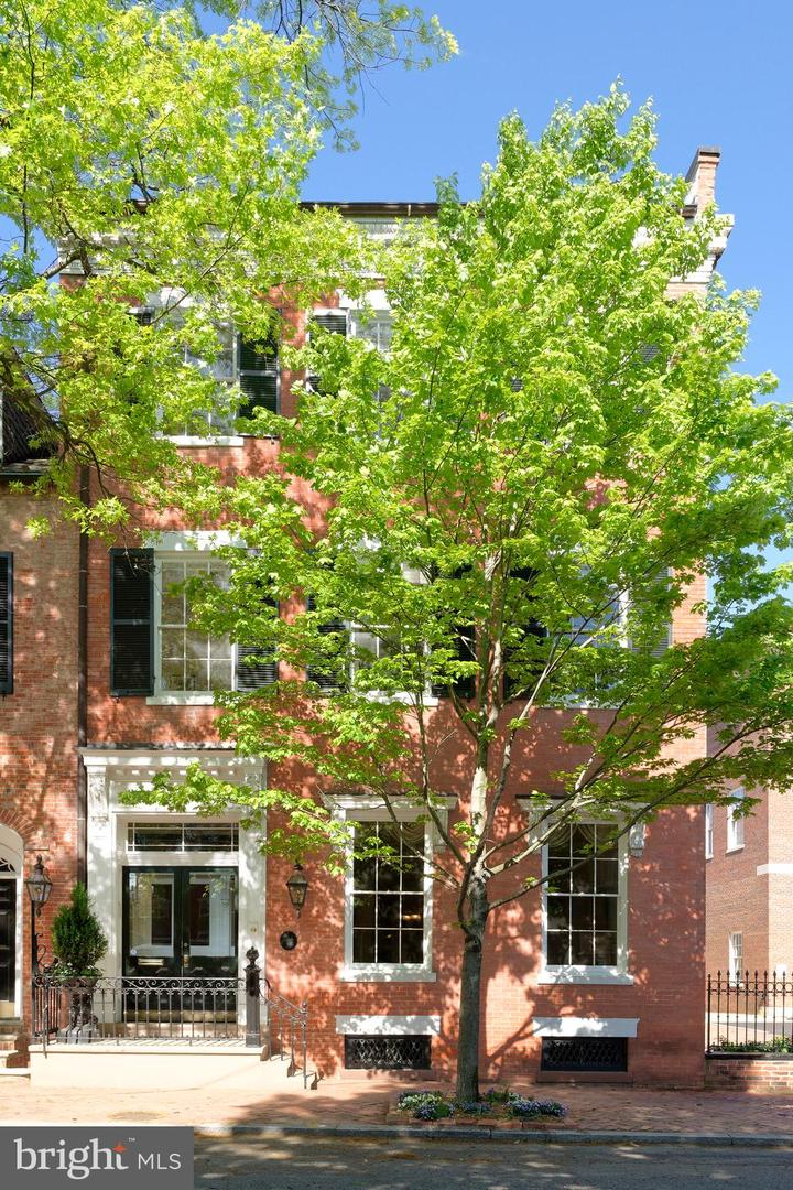 209 S SAINT ASAPH ST, ALEXANDRIA, Virginia 22314, 4 Bedrooms Bedrooms, ,3 BathroomsBathrooms,Residential,For sale,209 S SAINT ASAPH ST,VAAX2038632 MLS # VAAX2038632