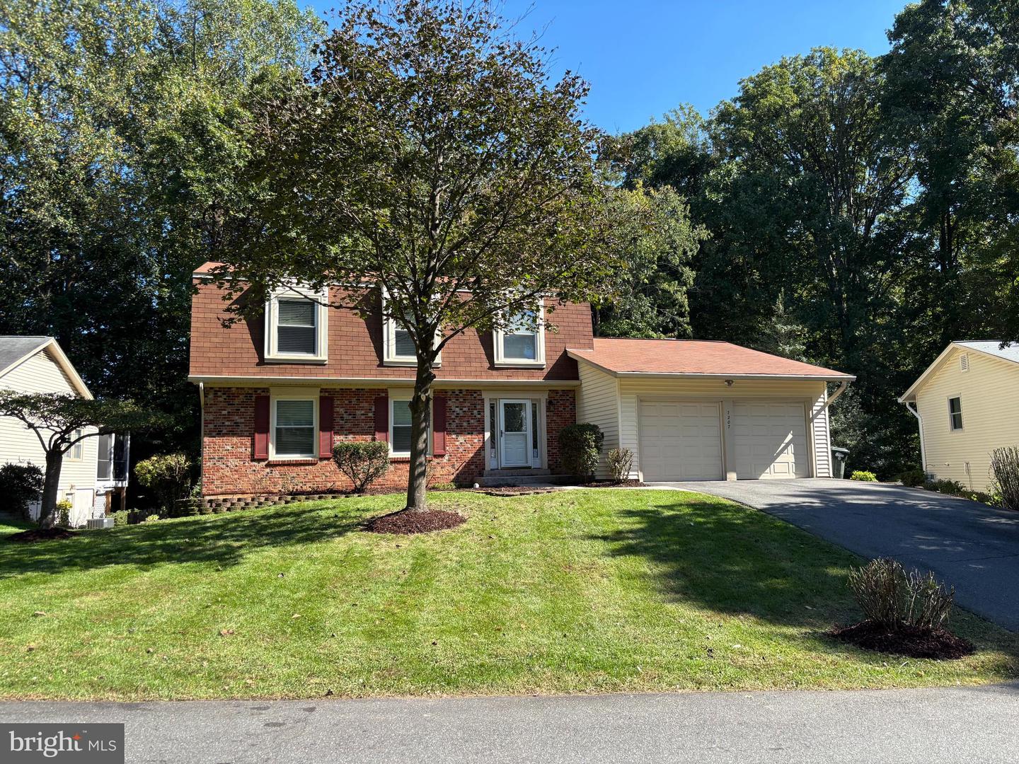 7207 FLOWER TUFT CT, SPRINGFIELD, Virginia 22153, 4 Bedrooms Bedrooms, ,3 BathroomsBathrooms,Residential,For sale,7207 FLOWER TUFT CT,VAFX2205220 MLS # VAFX2205220