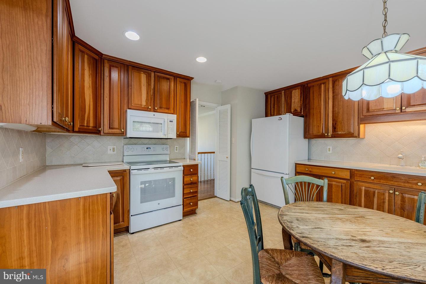 5005 PORTSMOUTH RD, FAIRFAX, Virginia 22032, 4 Bedrooms Bedrooms, ,3 BathroomsBathrooms,Residential,For sale,5005 PORTSMOUTH RD,VAFX2206476 MLS # VAFX2206476