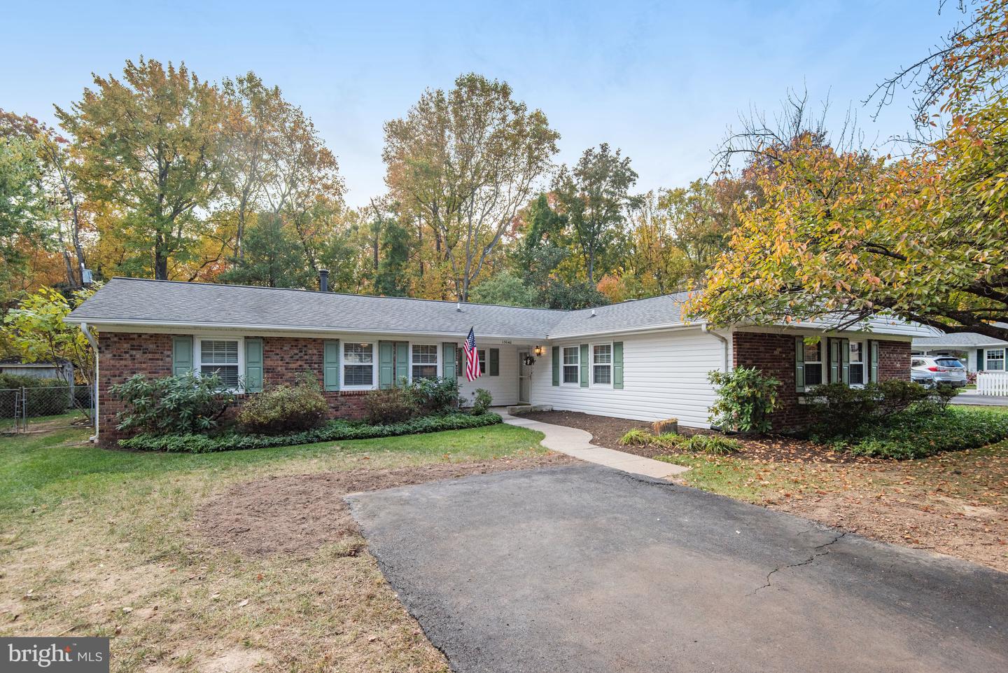 13040 MAPLE VIEW LN, FAIRFAX, Virginia 22033, 4 Bedrooms Bedrooms, ,3 BathroomsBathrooms,Residential,For sale,13040 MAPLE VIEW LN,VAFX2206634 MLS # VAFX2206634