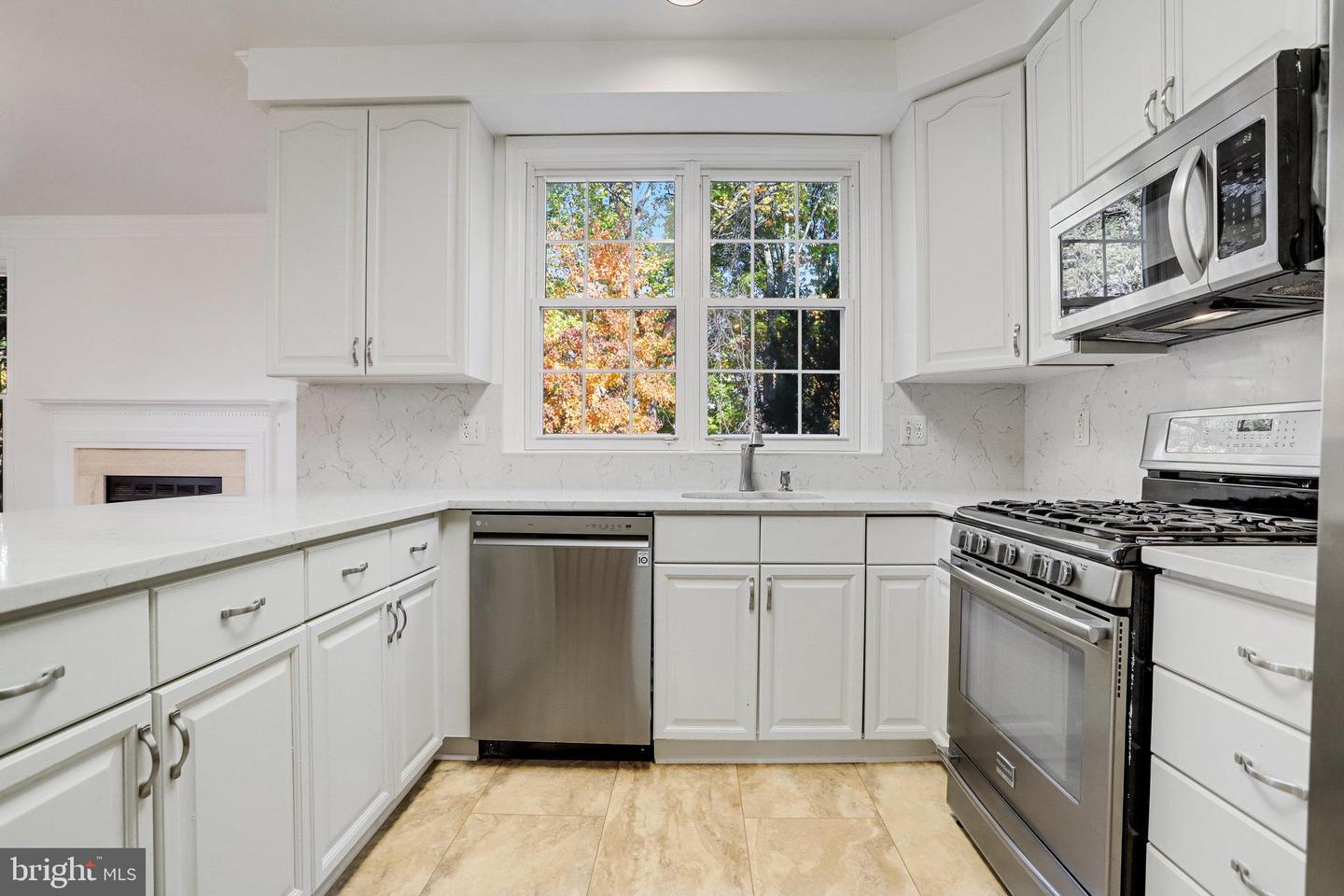 6115 DONIVAL SQ, ALEXANDRIA, Virginia 22315, 3 Bedrooms Bedrooms, ,3 BathroomsBathrooms,Residential,For sale,6115 DONIVAL SQ,VAFX2206800 MLS # VAFX2206800