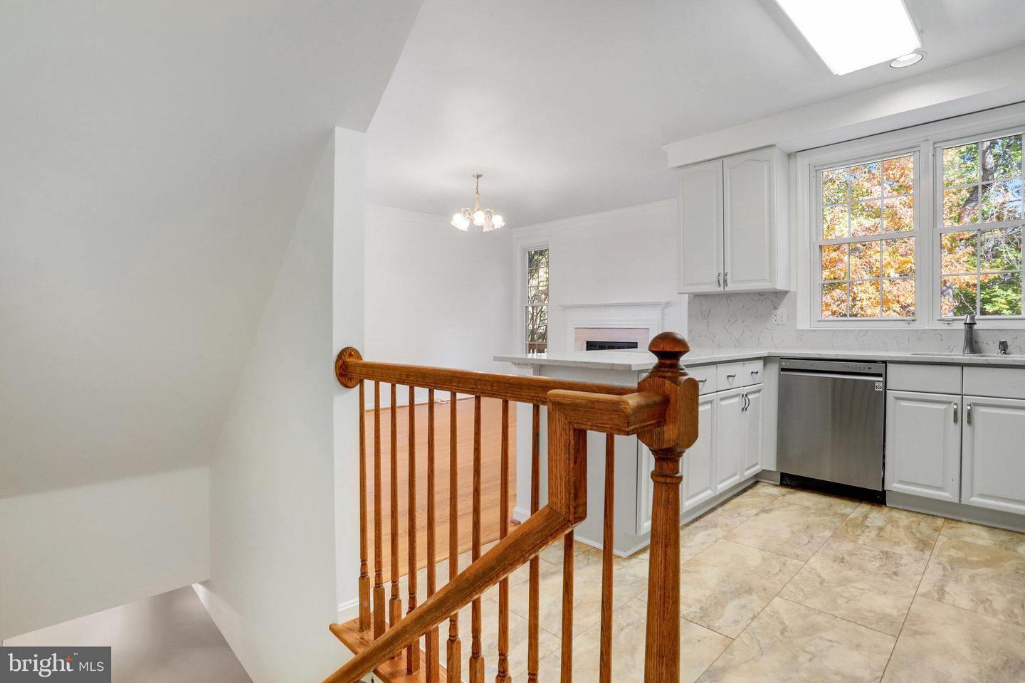 6115 DONIVAL SQ, ALEXANDRIA, Virginia 22315, 3 Bedrooms Bedrooms, ,3 BathroomsBathrooms,Residential,For sale,6115 DONIVAL SQ,VAFX2206800 MLS # VAFX2206800