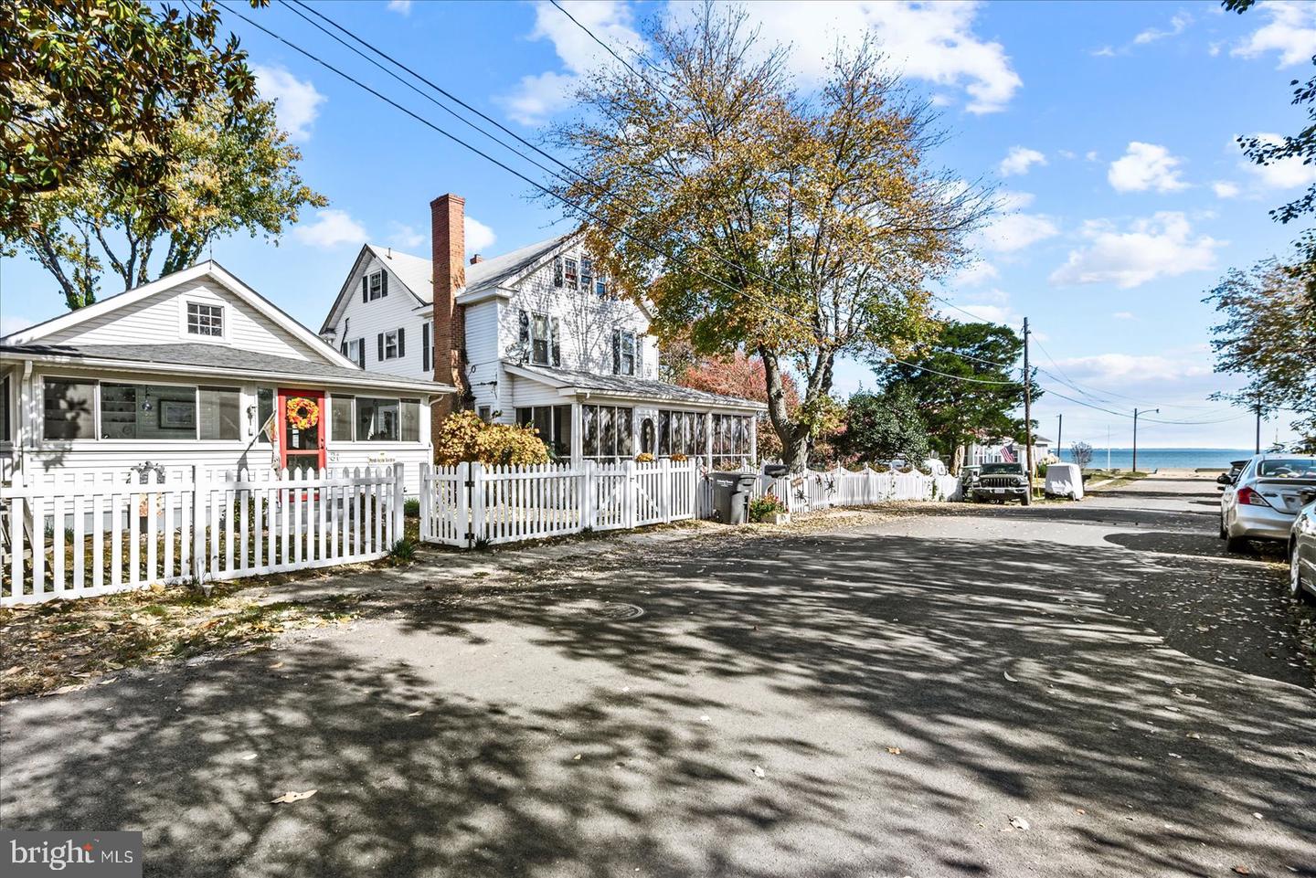 31 VIRGINIA AVE, COLONIAL BEACH, Virginia 22443, 2 Bedrooms Bedrooms, ,1 BathroomBathrooms,Residential,For sale,31 VIRGINIA AVE,VAWE2007694 MLS # VAWE2007694