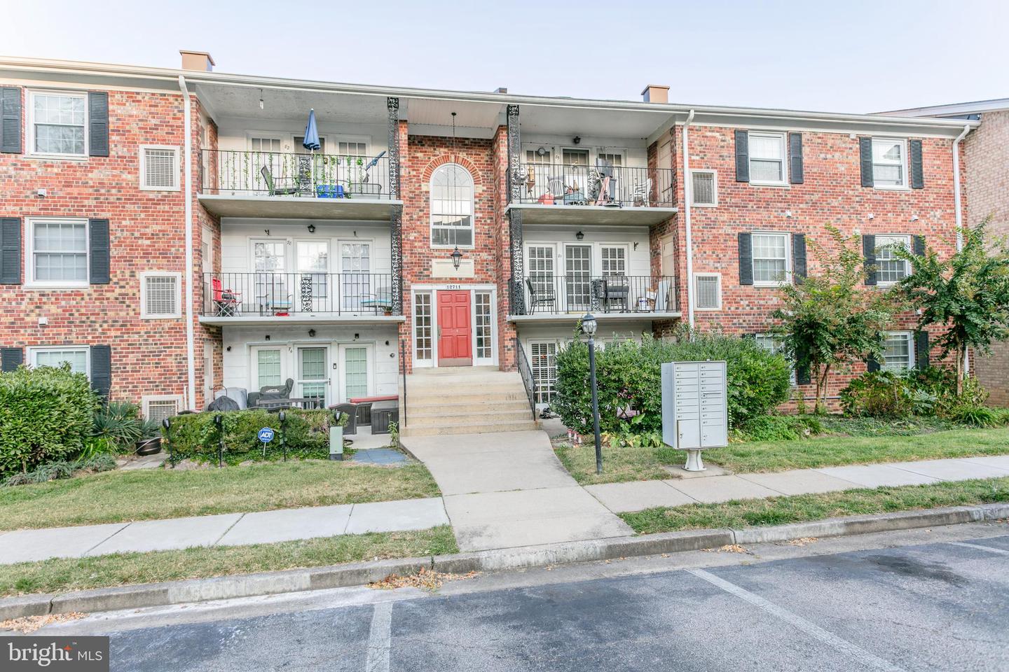 12711 GORDON BLVD #12711, WOODBRIDGE, Virginia 22192, 2 Bedrooms Bedrooms, ,1 BathroomBathrooms,Residential,For sale,12711 GORDON BLVD #12711,VAPW2081978 MLS # VAPW2081978