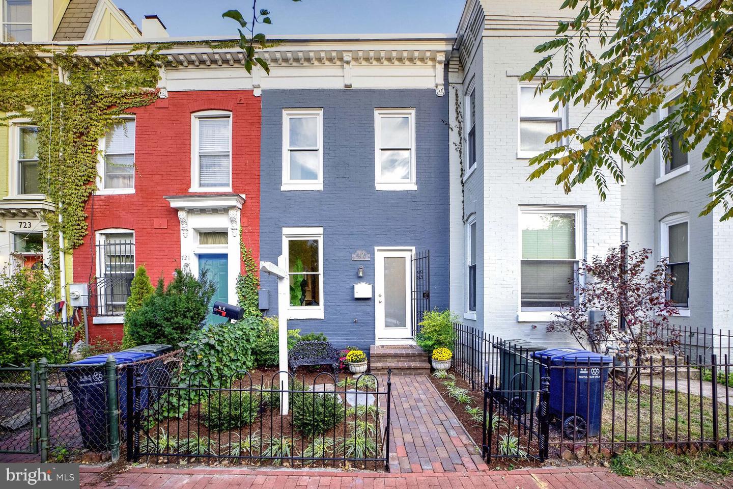 719 4TH ST NE, WASHINGTON, District Of Columbia 20002, 2 Bedrooms Bedrooms, ,1 BathroomBathrooms,Residential,For sale,719 4TH ST NE,DCDC2166592 MLS # DCDC2166592