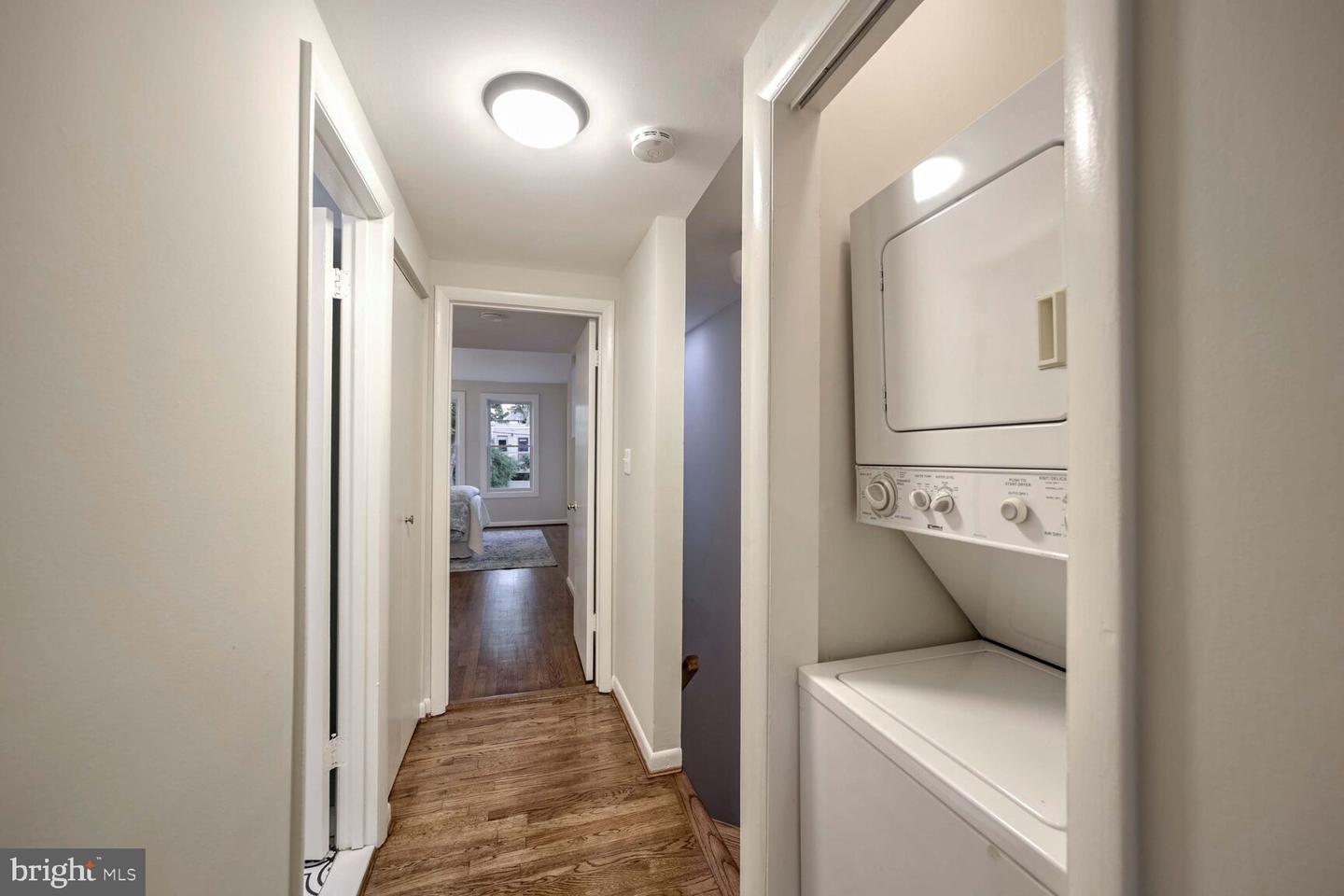 719 4TH ST NE, WASHINGTON, District Of Columbia 20002, 2 Bedrooms Bedrooms, ,1 BathroomBathrooms,Residential,For sale,719 4TH ST NE,DCDC2166592 MLS # DCDC2166592