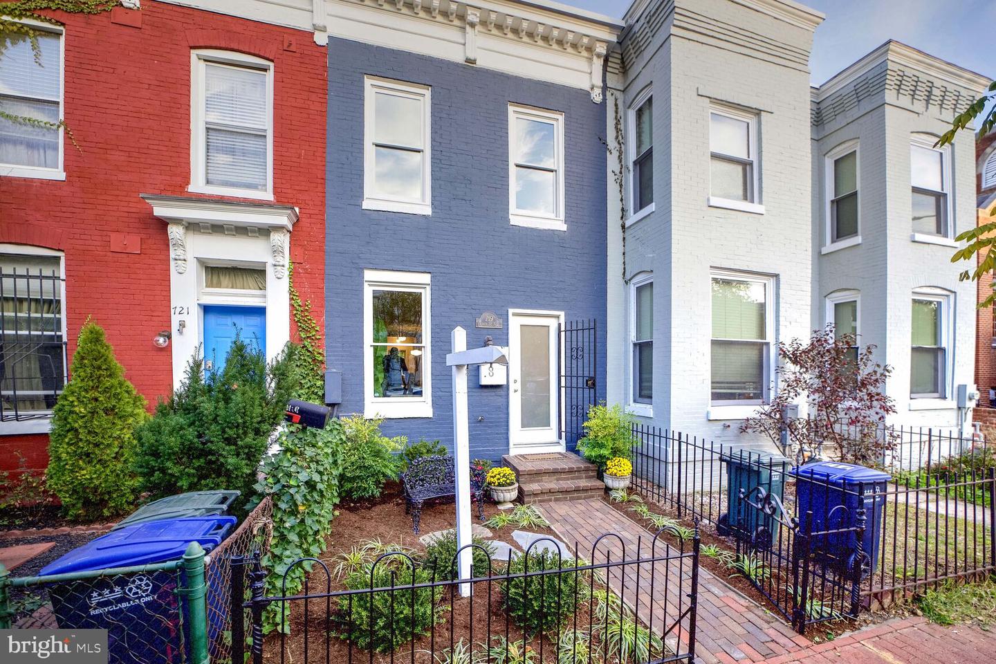 719 4TH ST NE, WASHINGTON, District Of Columbia 20002, 2 Bedrooms Bedrooms, ,1 BathroomBathrooms,Residential,For sale,719 4TH ST NE,DCDC2166592 MLS # DCDC2166592