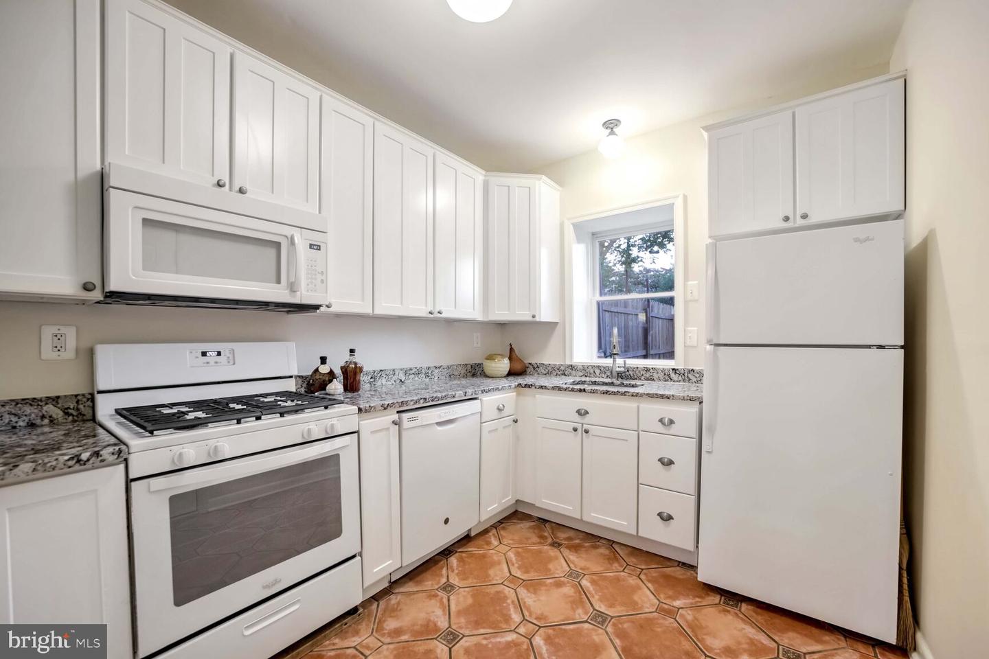 719 4TH ST NE, WASHINGTON, District Of Columbia 20002, 2 Bedrooms Bedrooms, ,1 BathroomBathrooms,Residential,For sale,719 4TH ST NE,DCDC2166592 MLS # DCDC2166592