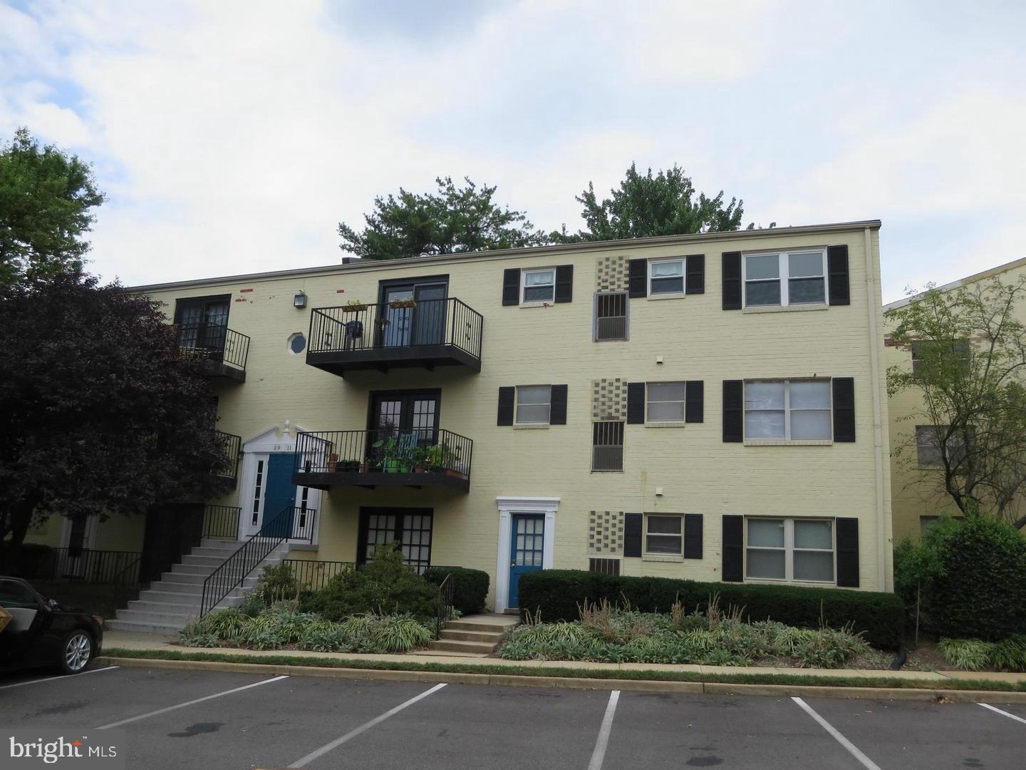 5911 QUANTRELL AVE #204, ALEXANDRIA, Virginia 22312, 1 Bedroom Bedrooms, ,1 BathroomBathrooms,Residential,For sale,5911 QUANTRELL AVE #204,VAAX2039246 MLS # VAAX2039246