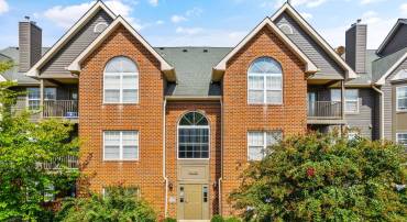 4116-F MONUMENT CT #203, FAIRFAX, Virginia 22033, 2 Bedrooms Bedrooms, ,2 BathroomsBathrooms,Residential,For sale,4116-F MONUMENT CT #203,VAFX2202312 MLS # VAFX2202312