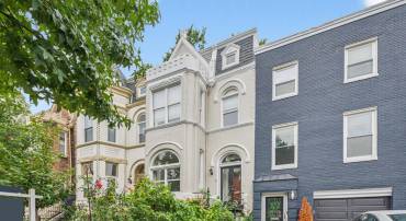 706 12TH ST NE, WASHINGTON, District Of Columbia 20002, 3 Bedrooms Bedrooms, 3 Rooms Rooms,3 BathroomsBathrooms,Residential,For sale,706 12TH ST NE,DCDC2160520 MLS # DCDC2160520