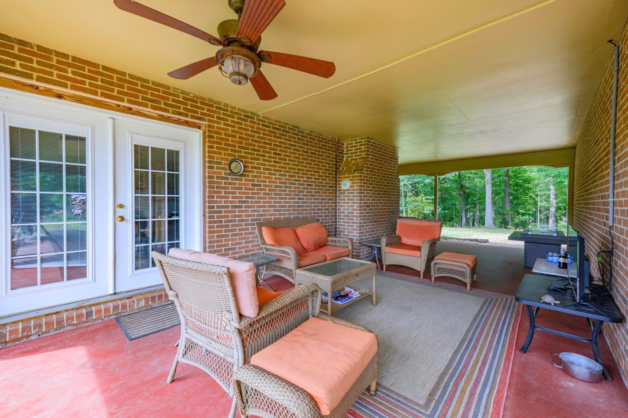 587 BUNKER HILL MILL RD, LEXINGTON, Virginia 24450, 5 Bedrooms Bedrooms, ,3 BathroomsBathrooms,Residential,587 Bunker Hill Mill Rd Lexington, VA 24450,587 BUNKER HILL MILL RD,658359 MLS # 658359