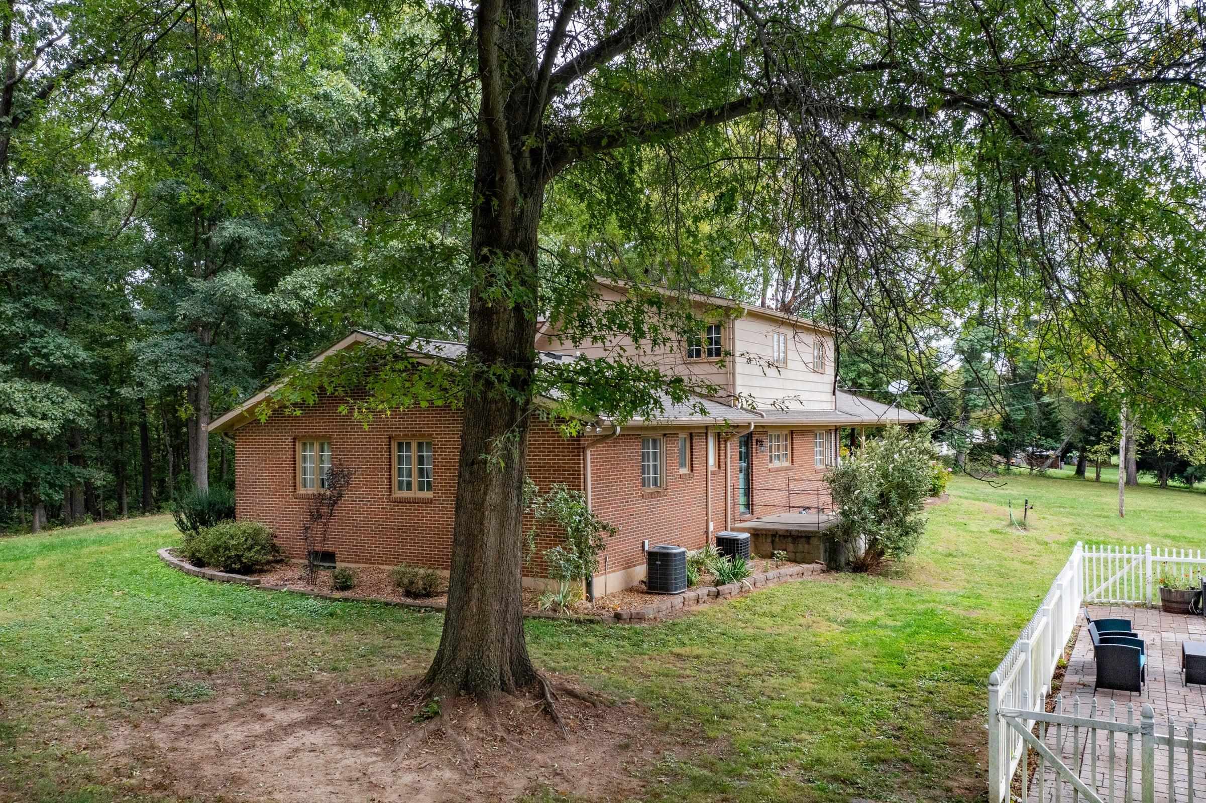 587 BUNKER HILL MILL RD, LEXINGTON, Virginia 24450, 5 Bedrooms Bedrooms, ,3 BathroomsBathrooms,Residential,587 Bunker Hill Mill Rd Lexington, VA 24450,587 BUNKER HILL MILL RD,658359 MLS # 658359