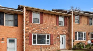 240 OVERLOOK CT, FREDERICKSBURG, Virginia 22405, 2 Bedrooms Bedrooms, ,2 BathroomsBathrooms,Residential,For sale,240 OVERLOOK CT,VAST2033754 MLS # VAST2033754