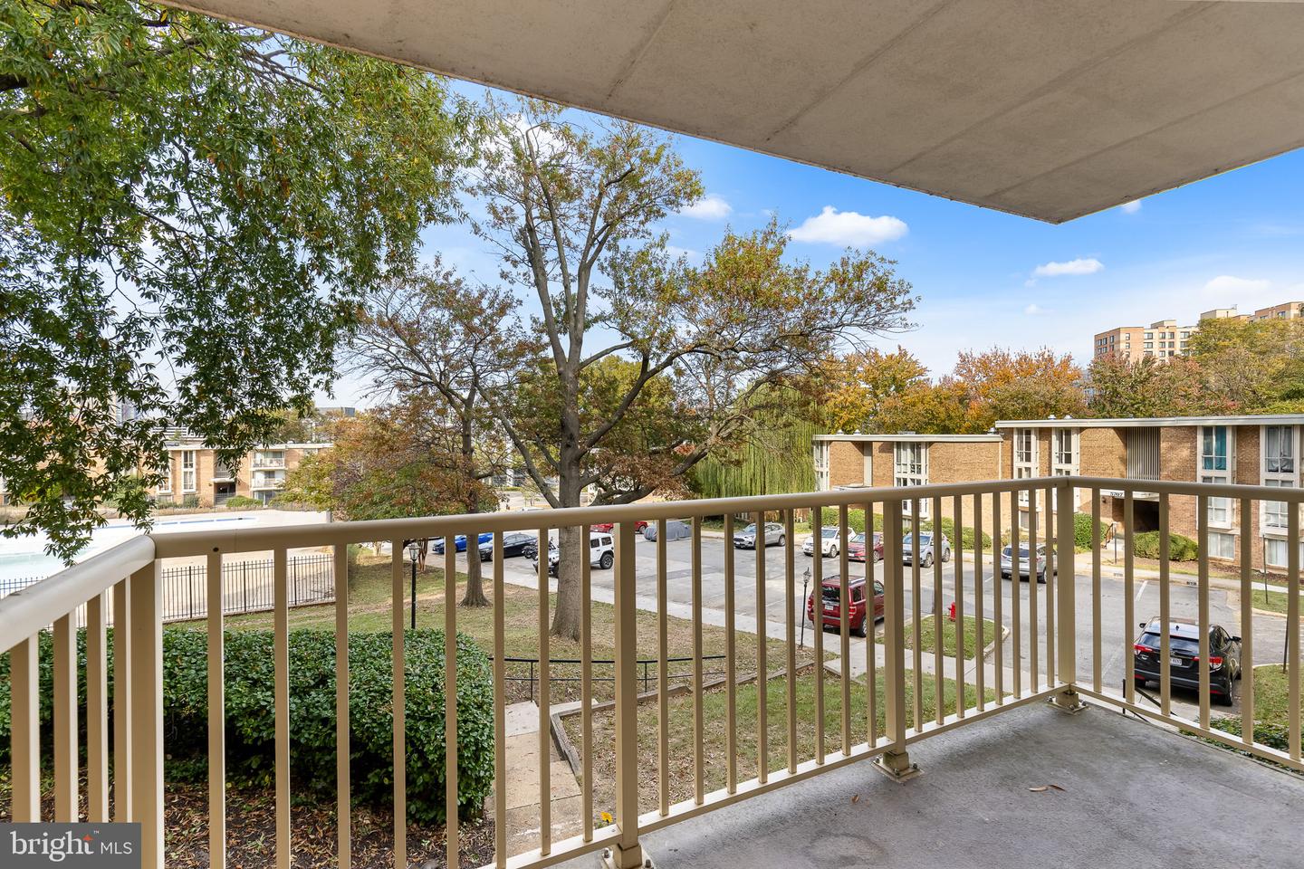 2618 REDCOAT DR #183 - 1B, ALEXANDRIA, Virginia 22303, 2 Bedrooms Bedrooms, ,1 BathroomBathrooms,Residential,For sale,2618 REDCOAT DR #183 - 1B,VAFX2207748 MLS # VAFX2207748