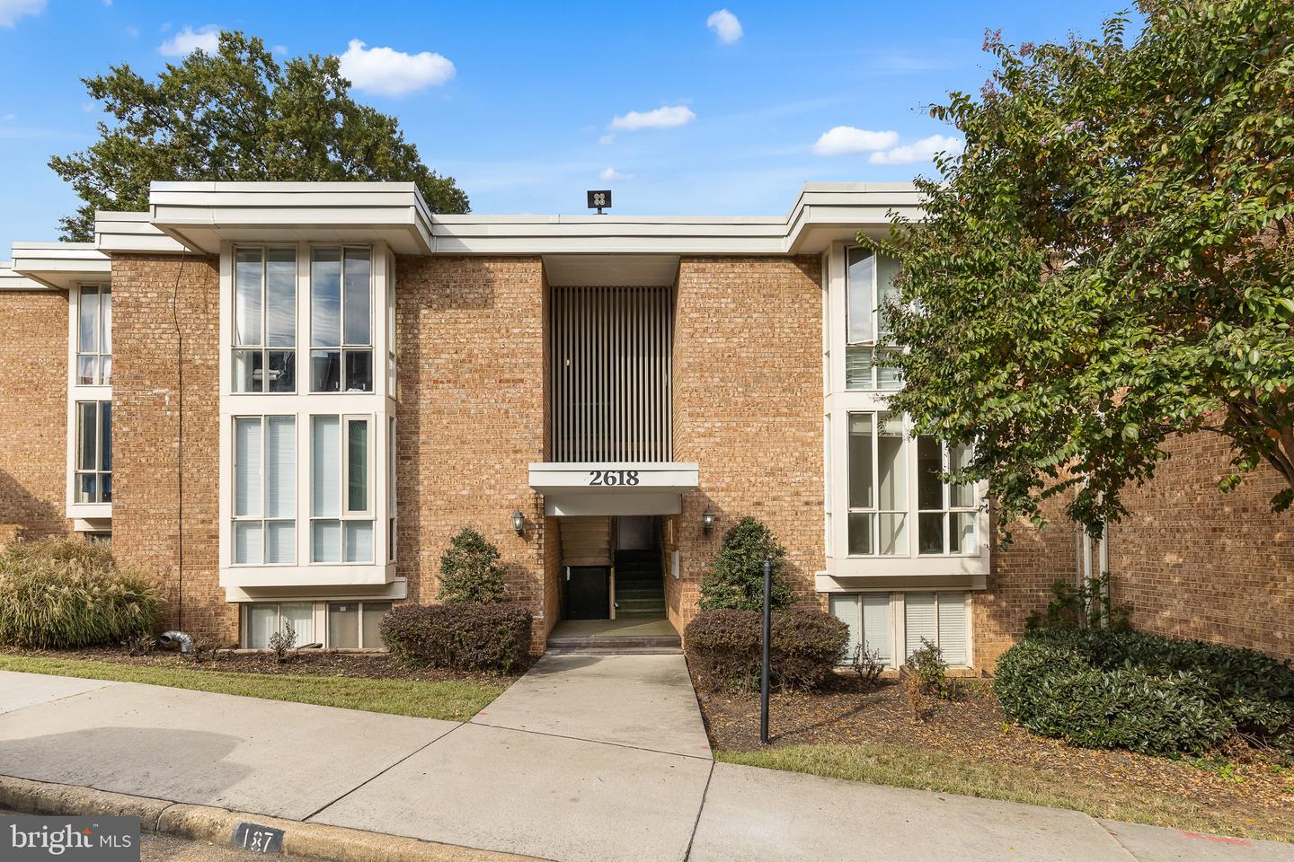 2618 REDCOAT DR #183 - 1B, ALEXANDRIA, Virginia 22303, 2 Bedrooms Bedrooms, ,1 BathroomBathrooms,Residential,For sale,2618 REDCOAT DR #183 - 1B,VAFX2207748 MLS # VAFX2207748