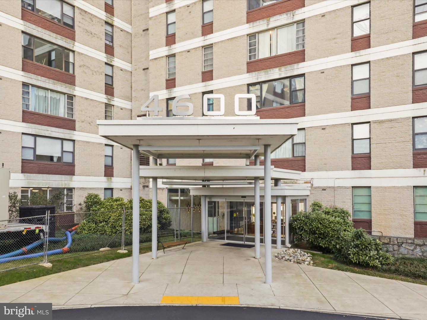 4600 DUKE ST #1023, ALEXANDRIA, Virginia 22304, 2 Bedrooms Bedrooms, ,1 BathroomBathrooms,Residential,For sale,4600 DUKE ST #1023,VAAX2039190 MLS # VAAX2039190