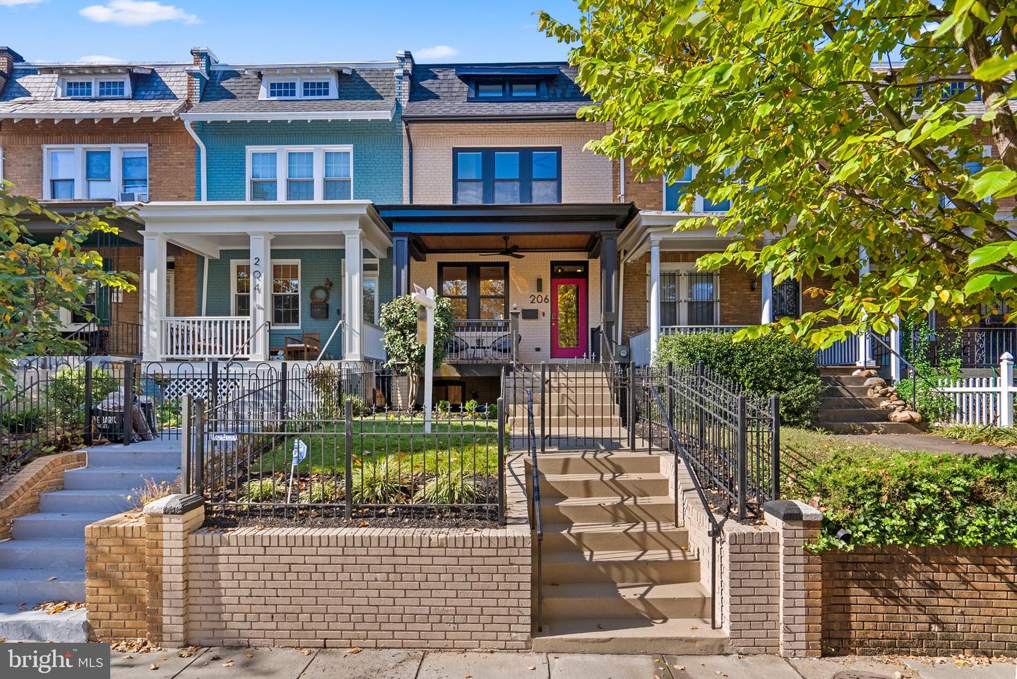 206 17TH ST NE, WASHINGTON, District Of Columbia 20002, 4 Bedrooms Bedrooms, ,3 BathroomsBathrooms,Residential,For sale,206 17TH ST NE,DCDC2166628 MLS # DCDC2166628