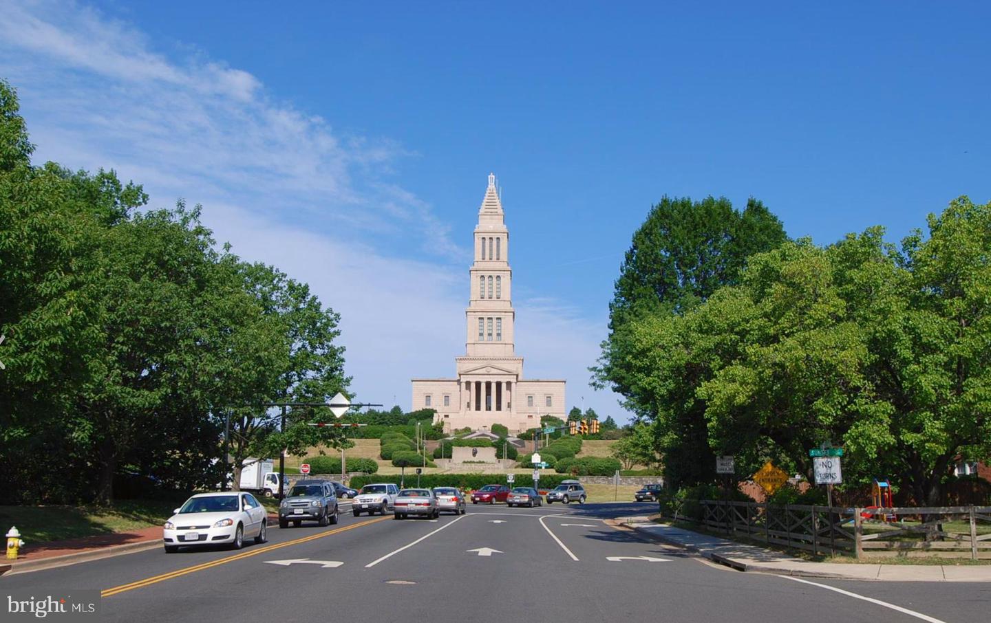 915 N PATRICK ST #305, ALEXANDRIA, Virginia 22314, 2 Bedrooms Bedrooms, ,2 BathroomsBathrooms,Residential,For sale,915 N PATRICK ST #305,VAAX2039204 MLS # VAAX2039204