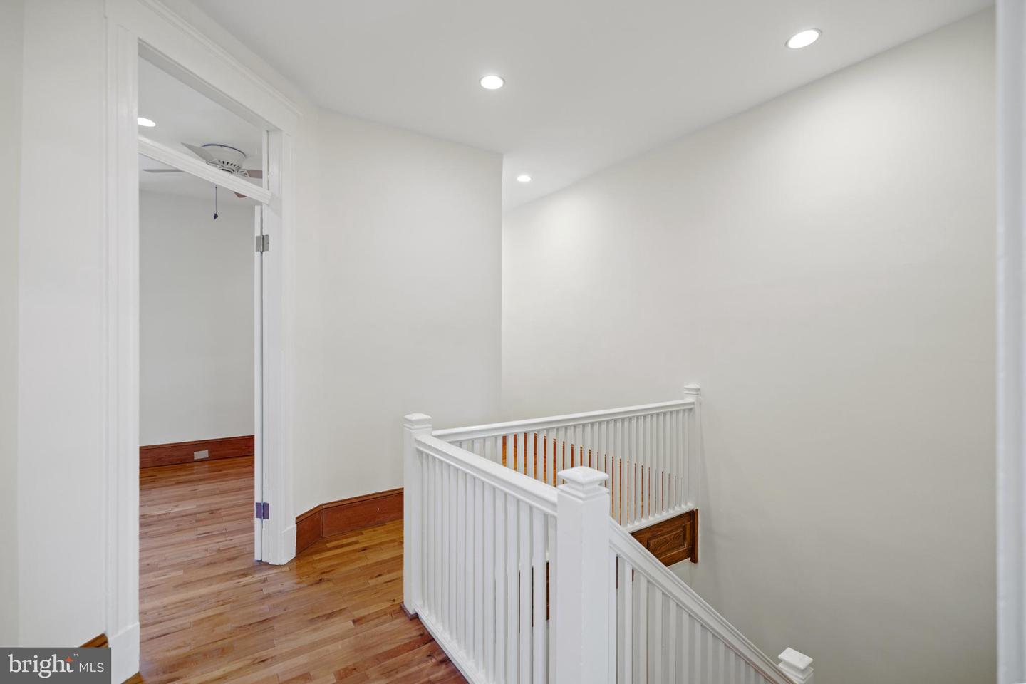 136 W ST NW, WASHINGTON, District Of Columbia 20001, 4 Bedrooms Bedrooms, ,2 BathroomsBathrooms,Residential,For sale,136 W ST NW,DCDC2166756 MLS # DCDC2166756