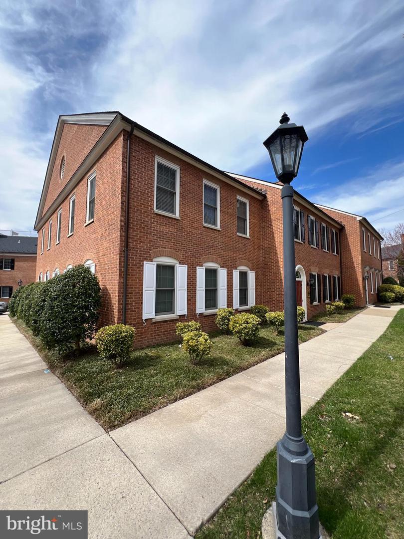 10525 BRADDOCK RD #9D, FAIRFAX, Virginia 22032, ,Land,For sale,10525 BRADDOCK RD #9D,VAFX2208566 MLS # VAFX2208566