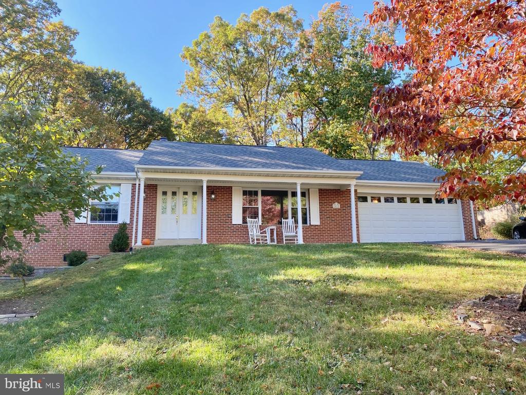 7032 KELLY RD, WARRENTON, Virginia, 4 Bedrooms Bedrooms, ,2 BathroomsBathrooms,Residential,7032 KELLY RD,VAFQ2014500 MLS # VAFQ2014500