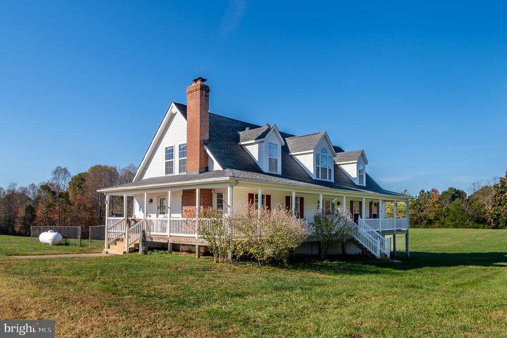 676 APPLE GROVE RD, MINERAL, Virginia 23117, 4 Bedrooms Bedrooms, ,2 BathroomsBathrooms,Residential,676 APPLE GROVE RD,VALA2006762 MLS # VALA2006762