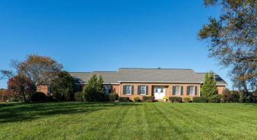 28 WINDERMERE DR, WAYNESBORO, Virginia 22980, 3 Bedrooms Bedrooms, ,2 BathroomsBathrooms,Residential,28 WINDERMERE DR,657983 MLS # 657983