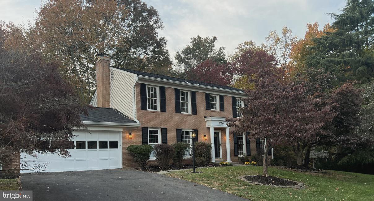 2308 CONCERT CT, VIENNA, Virginia 22181, 5 Bedrooms Bedrooms, ,3 BathroomsBathrooms,Residential,For sale,2308 CONCERT CT,VAFX2204260 MLS # VAFX2204260