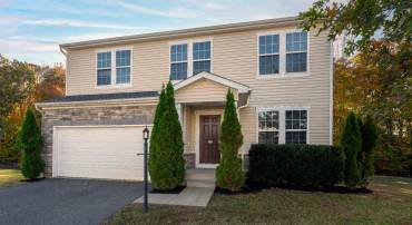 123 ROYAL CRESCENT WAY, FREDERICKSBURG, Virginia 22406, 4 Bedrooms Bedrooms, ,3 BathroomsBathrooms,Residential,For sale,123 ROYAL CRESCENT WAY,VAST2033302 MLS # VAST2033302