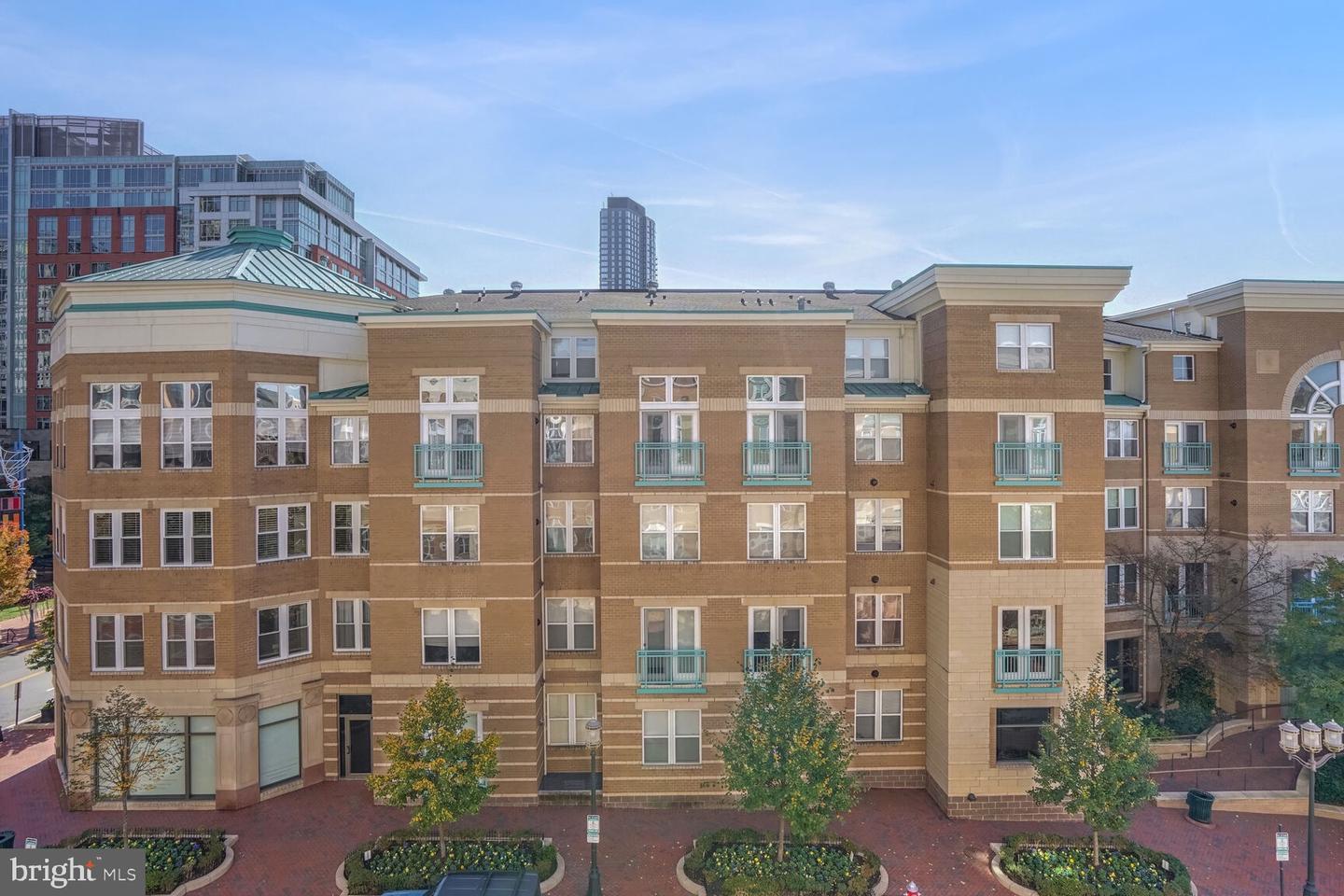 12000 MARKET ST #421, RESTON, Virginia 20190, 2 Bedrooms Bedrooms, ,2 BathroomsBathrooms,Residential,For sale,12000 MARKET ST #421,VAFX2205420 MLS # VAFX2205420