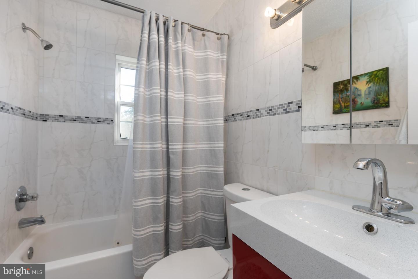 2241 FARRINGTON AVE #304, ALEXANDRIA, Virginia 22303, 1 Bedroom Bedrooms, ,1 BathroomBathrooms,Residential,For sale,2241 FARRINGTON AVE #304,VAFX2206428 MLS # VAFX2206428