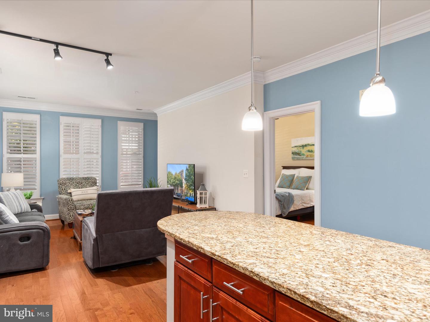 1023 N ROYAL ST #101, ALEXANDRIA, Virginia 22314, 1 Bedroom Bedrooms, ,1 BathroomBathrooms,Residential,For sale,1023 N ROYAL ST #101,VAAX2039032 MLS # VAAX2039032