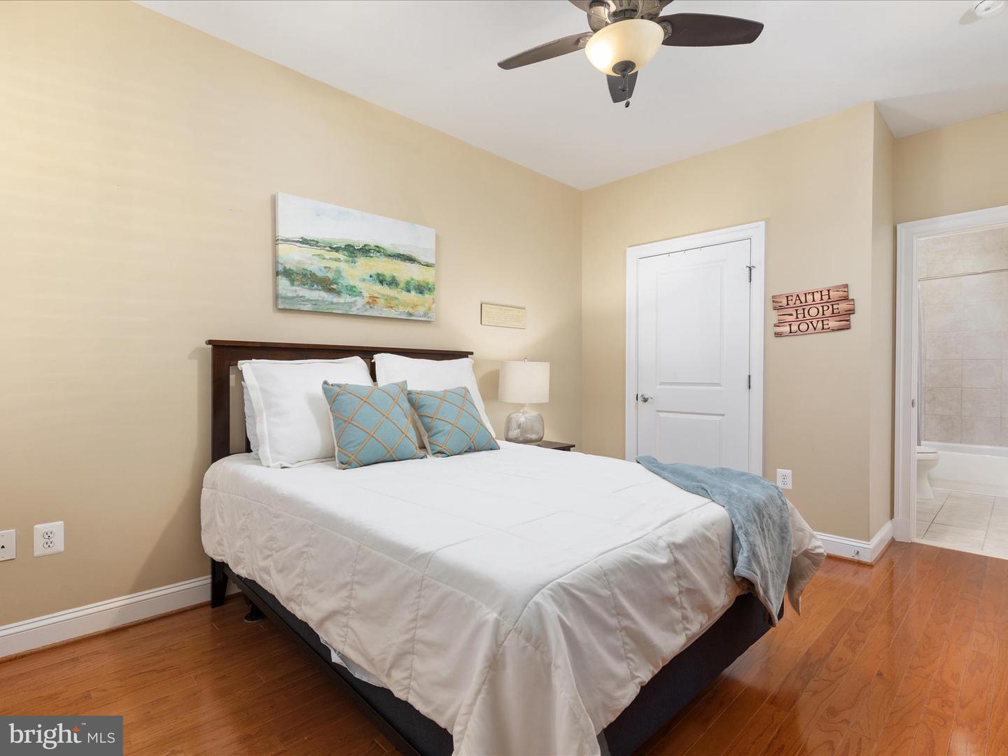 1023 N ROYAL ST #101, ALEXANDRIA, Virginia 22314, 1 Bedroom Bedrooms, ,1 BathroomBathrooms,Residential,For sale,1023 N ROYAL ST #101,VAAX2039032 MLS # VAAX2039032