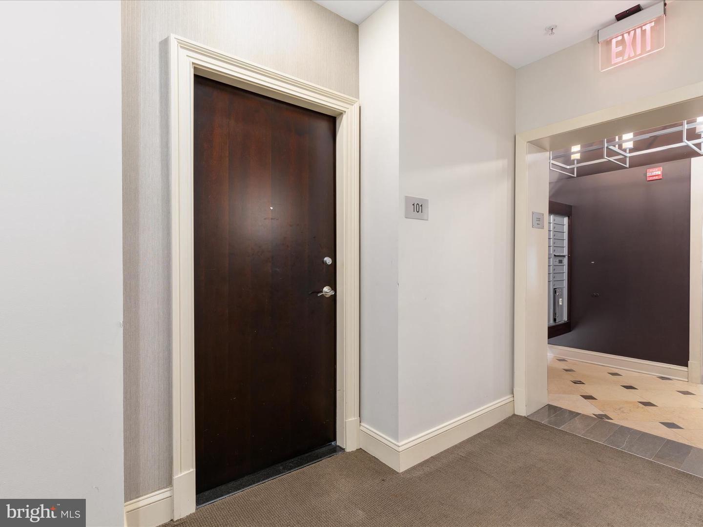 1023 N ROYAL ST #101, ALEXANDRIA, Virginia 22314, 1 Bedroom Bedrooms, ,1 BathroomBathrooms,Residential,For sale,1023 N ROYAL ST #101,VAAX2039032 MLS # VAAX2039032