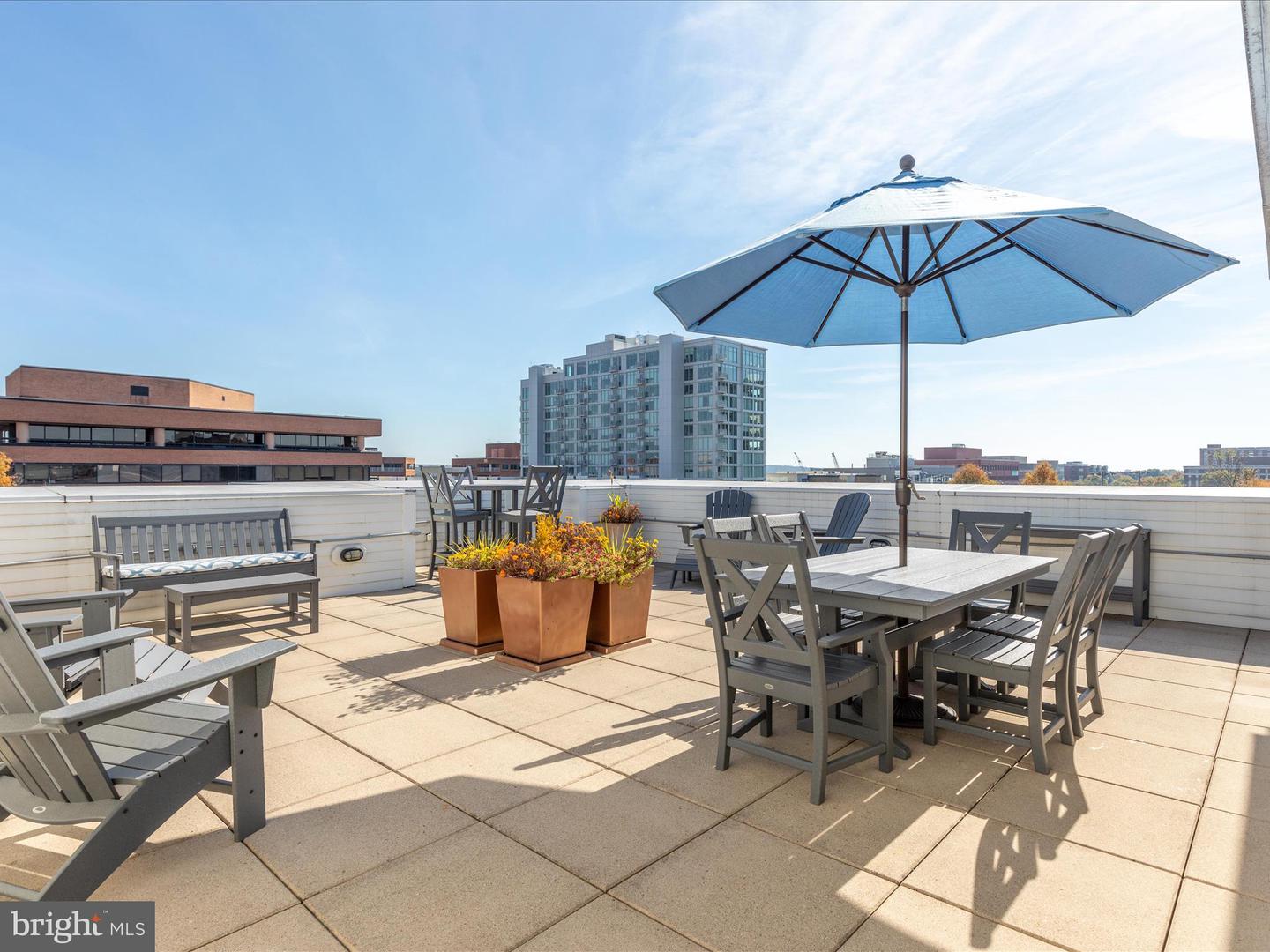 1023 N ROYAL ST #101, ALEXANDRIA, Virginia 22314, 1 Bedroom Bedrooms, ,1 BathroomBathrooms,Residential,For sale,1023 N ROYAL ST #101,VAAX2039032 MLS # VAAX2039032