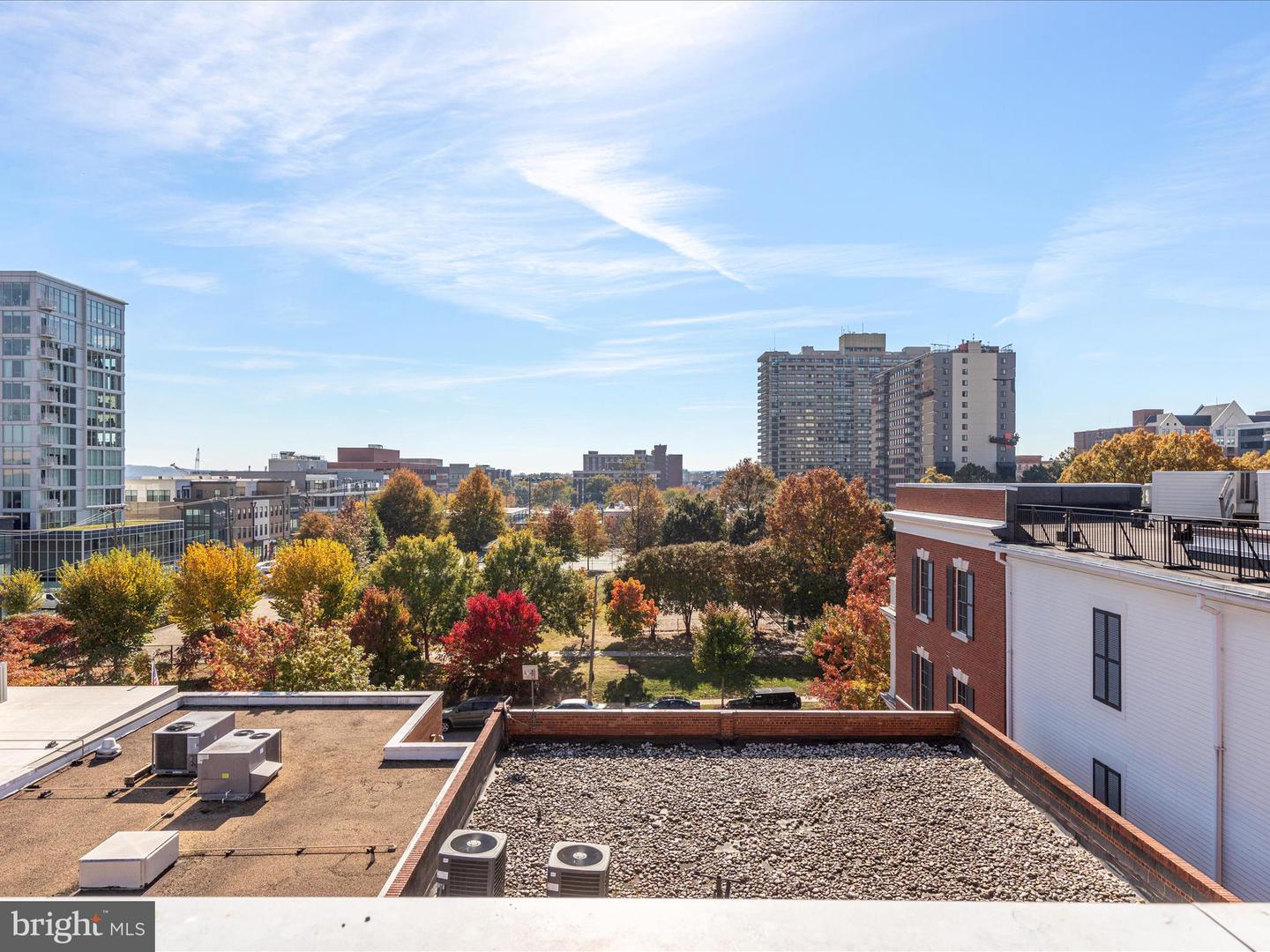 1023 N ROYAL ST #101, ALEXANDRIA, Virginia 22314, 1 Bedroom Bedrooms, ,1 BathroomBathrooms,Residential,For sale,1023 N ROYAL ST #101,VAAX2039032 MLS # VAAX2039032