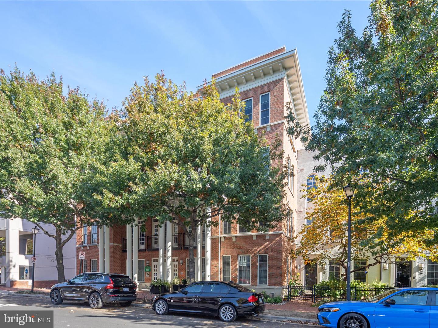 1023 N ROYAL ST #101, ALEXANDRIA, Virginia 22314, 1 Bedroom Bedrooms, ,1 BathroomBathrooms,Residential,For sale,1023 N ROYAL ST #101,VAAX2039032 MLS # VAAX2039032