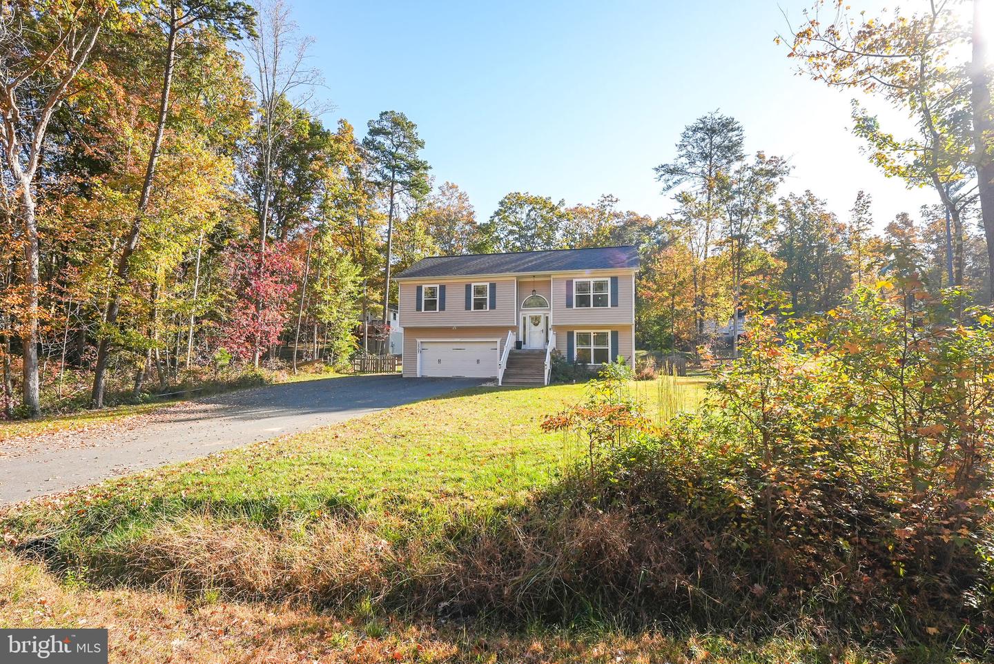 12307 HAWKINS LN, SPOTSYLVANIA, Virginia 22551, 4 Bedrooms Bedrooms, ,3 BathroomsBathrooms,Residential,For sale,12307 HAWKINS LN,VASP2028734 MLS # VASP2028734