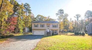 12307 HAWKINS LN, SPOTSYLVANIA, Virginia 22551, 4 Bedrooms Bedrooms, ,3 BathroomsBathrooms,Residential,For sale,12307 HAWKINS LN,VASP2028734 MLS # VASP2028734