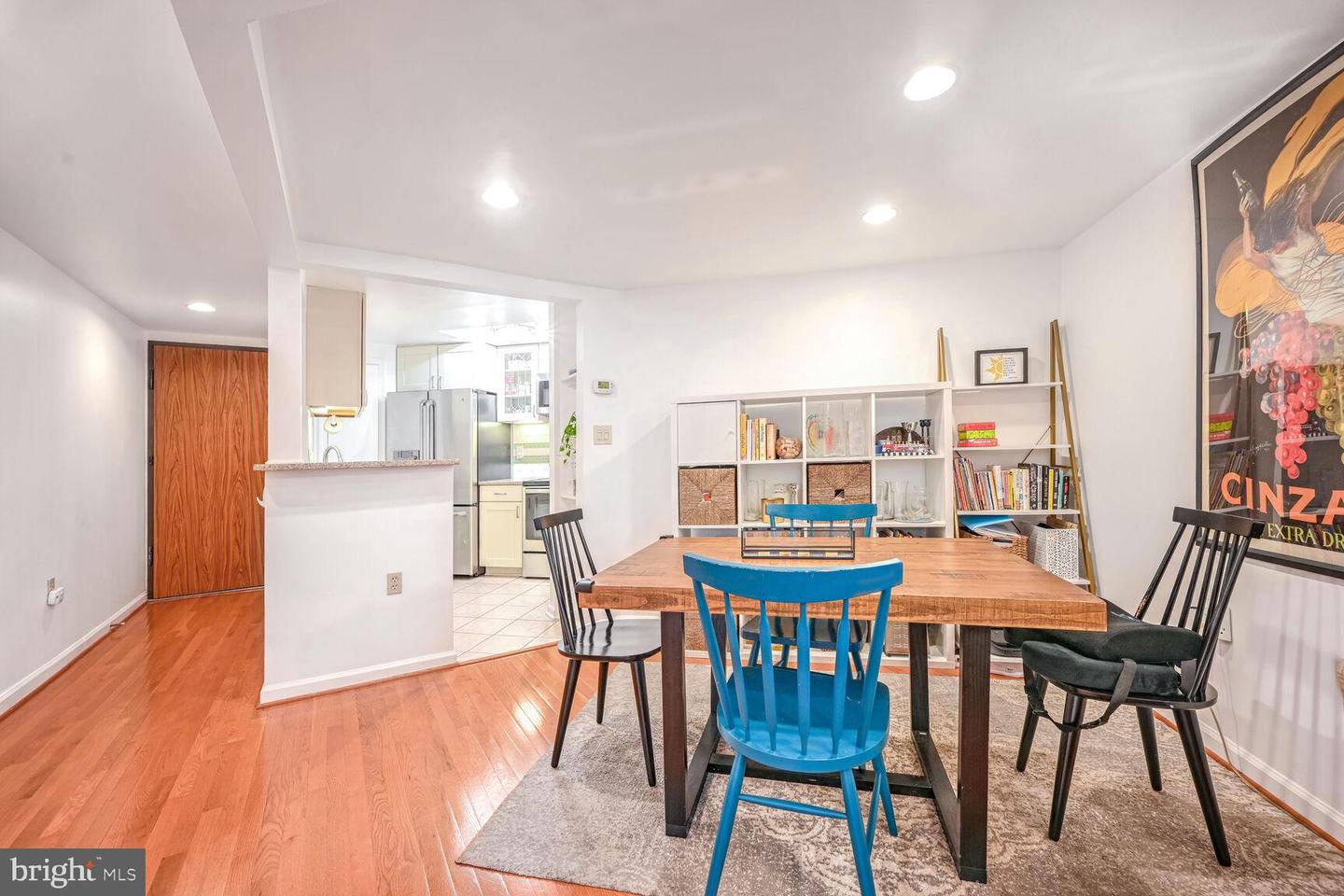 2725 CONNECTICUT AVE NW #308, WASHINGTON, District Of Columbia 20008, 2 Bedrooms Bedrooms, ,2 BathroomsBathrooms,Residential,For sale,2725 CONNECTICUT AVE NW #308,DCDC2165768 MLS # DCDC2165768