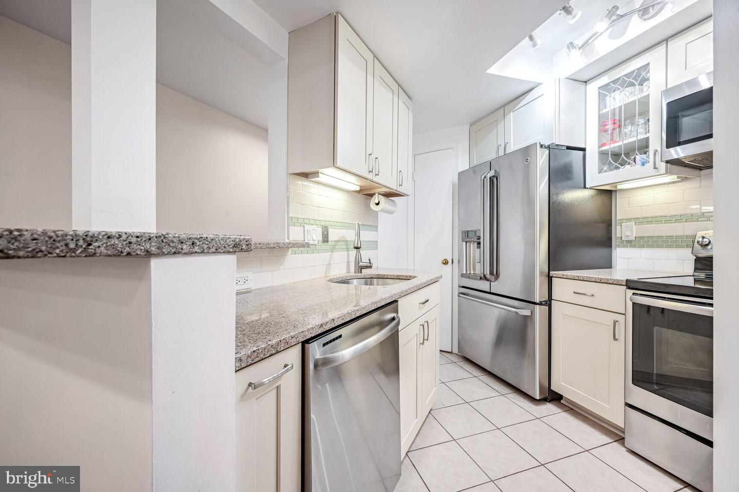 2725 CONNECTICUT AVE NW #308, WASHINGTON, District Of Columbia 20008, 2 Bedrooms Bedrooms, ,2 BathroomsBathrooms,Residential,For sale,2725 CONNECTICUT AVE NW #308,DCDC2165768 MLS # DCDC2165768