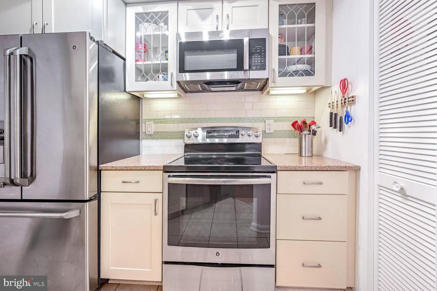 2725 CONNECTICUT AVE NW #308, WASHINGTON, District Of Columbia 20008, 2 Bedrooms Bedrooms, ,2 BathroomsBathrooms,Residential,For sale,2725 CONNECTICUT AVE NW #308,DCDC2165768 MLS # DCDC2165768