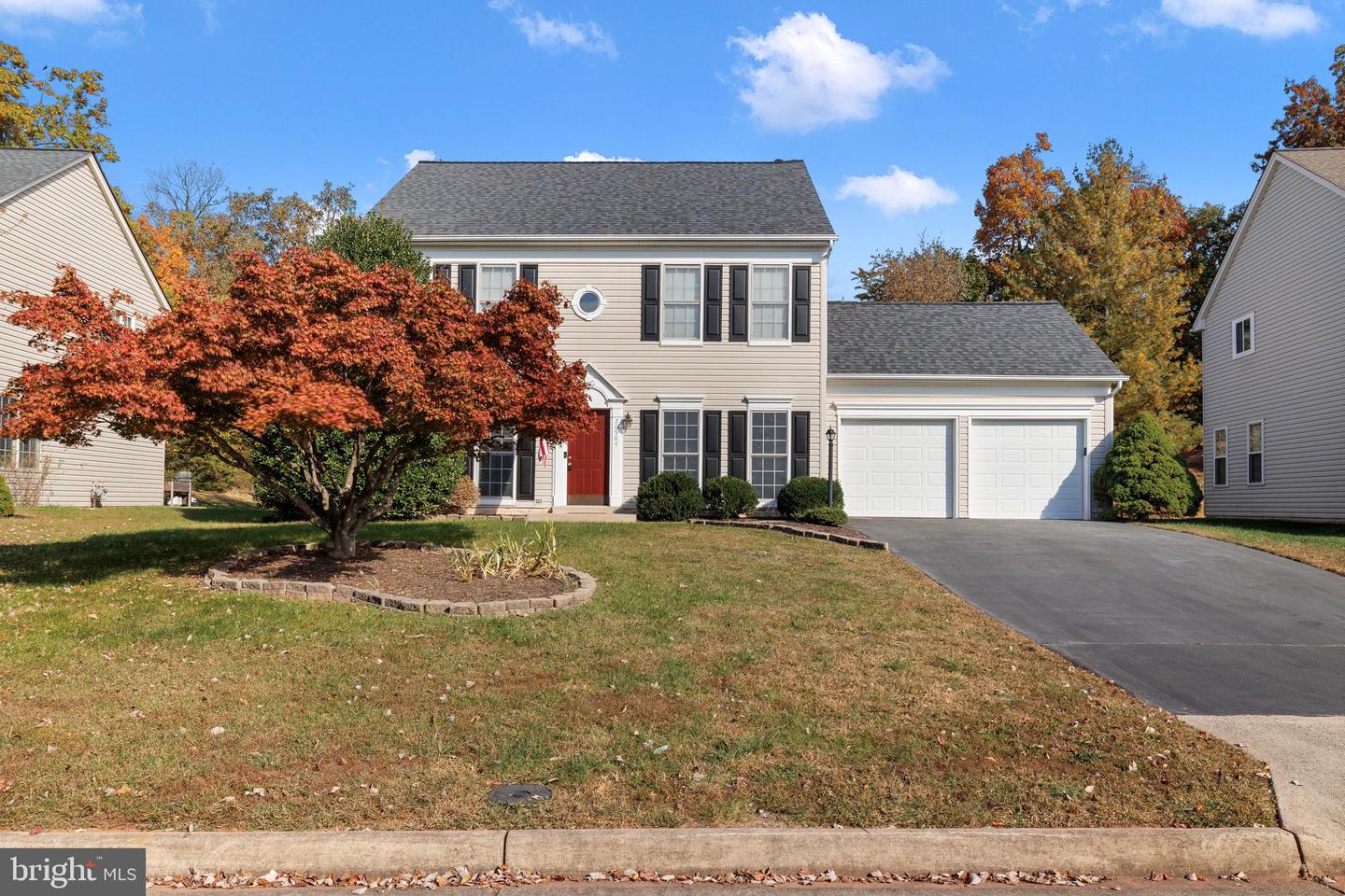 20984 FOWLERS MILL CIR, ASHBURN, Virginia 20147, 4 Bedrooms Bedrooms, 7 Rooms Rooms,2 BathroomsBathrooms,Residential,For sale,20984 FOWLERS MILL CIR,VALO2082652 MLS # VALO2082652