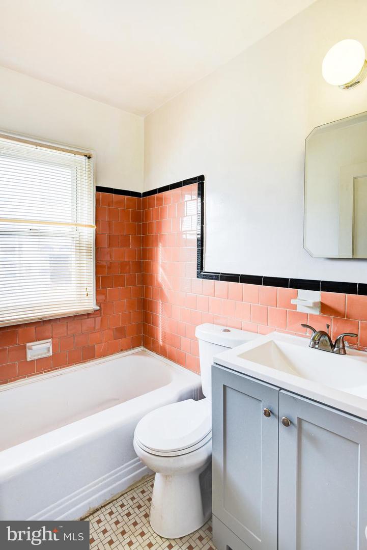 1505 QUEEN ST NE, WASHINGTON, District Of Columbia 20002, ,1 BathroomBathrooms,Residential,For sale,1505 QUEEN ST NE,DCDC2166422 MLS # DCDC2166422