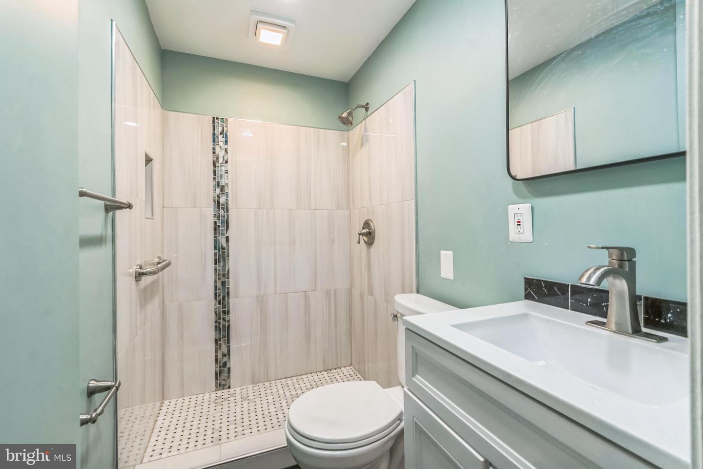 6506 BROOKLEIGH WAY, ALEXANDRIA, Virginia 22315, 3 Bedrooms Bedrooms, ,3 BathroomsBathrooms,Residential,For sale,6506 BROOKLEIGH WAY,VAFX2208560 MLS # VAFX2208560