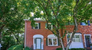 1802 N GEORGE MASON DR, ARLINGTON, Virginia 22205, 4 Bedrooms Bedrooms, ,3 BathroomsBathrooms,Residential,For sale,1802 N GEORGE MASON DR,VAAR2050314 MLS # VAAR2050314