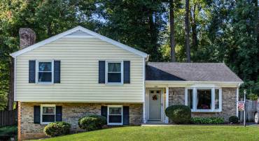 1107 COTTONWOOD RD, CHARLOTTESVILLE, Virginia 22901, 3 Bedrooms Bedrooms, ,1 BathroomBathrooms,Residential,For sale,1107 COTTONWOOD RD,VAAB2000794 MLS # VAAB2000794