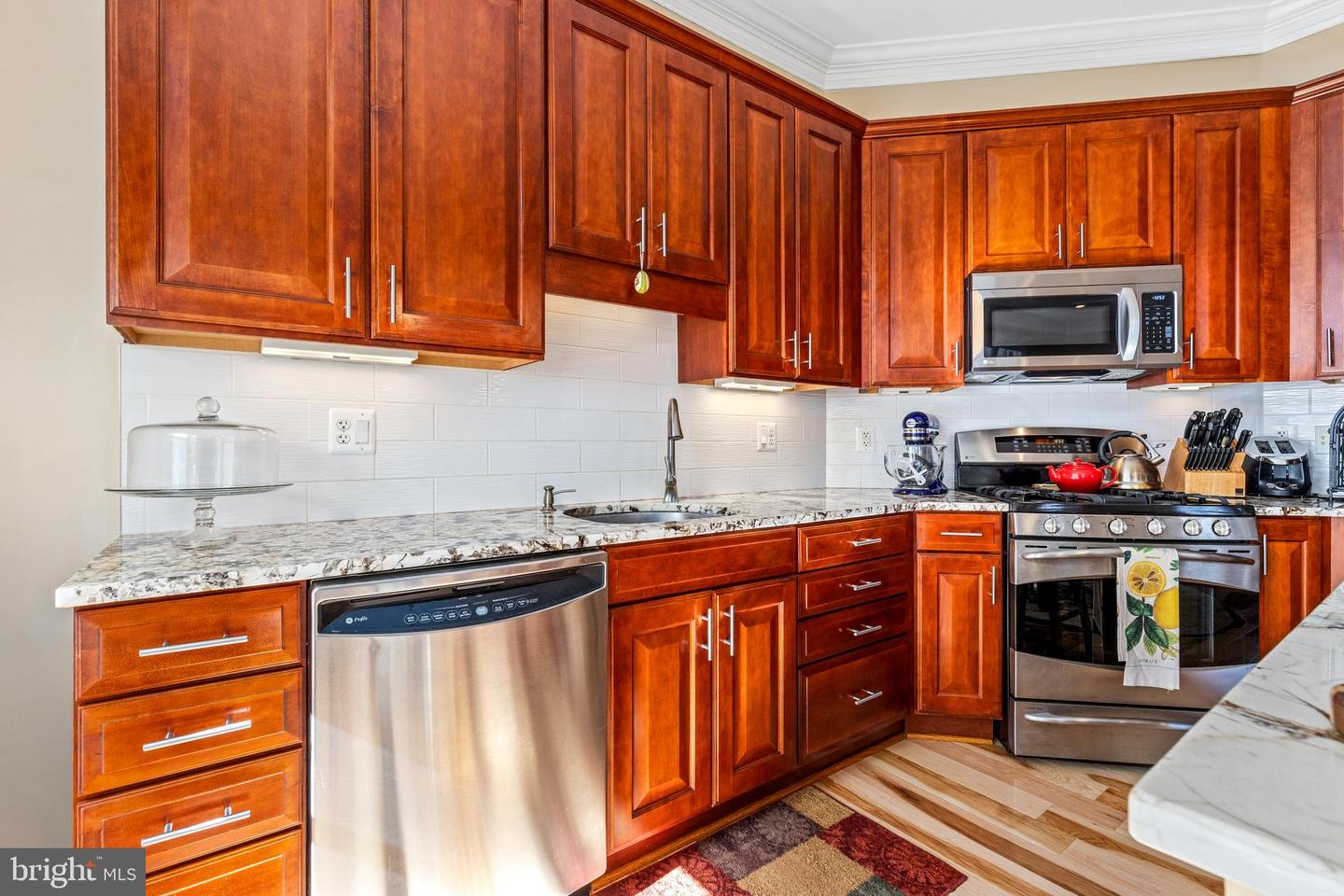 1023 N ROYAL ST #116, ALEXANDRIA, Virginia 22314, 2 Bedrooms Bedrooms, 4 Rooms Rooms,2 BathroomsBathrooms,Residential,For sale,1023 N ROYAL ST #116,VAAX2039220 MLS # VAAX2039220